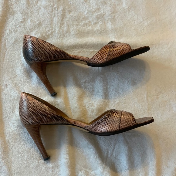 Gucci Vintage Pink & Black Snake Skin Leather Open Toe Heel Pumps, Size 10 - Picture 3 of 9